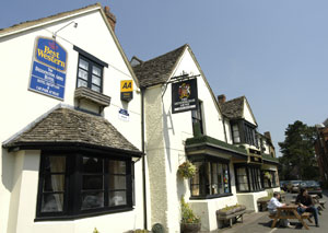 Deddington Arms Hotel