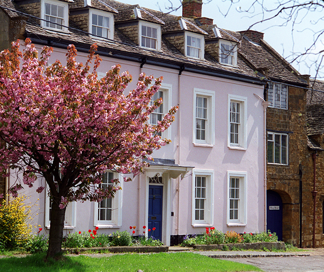 IlburyHouse